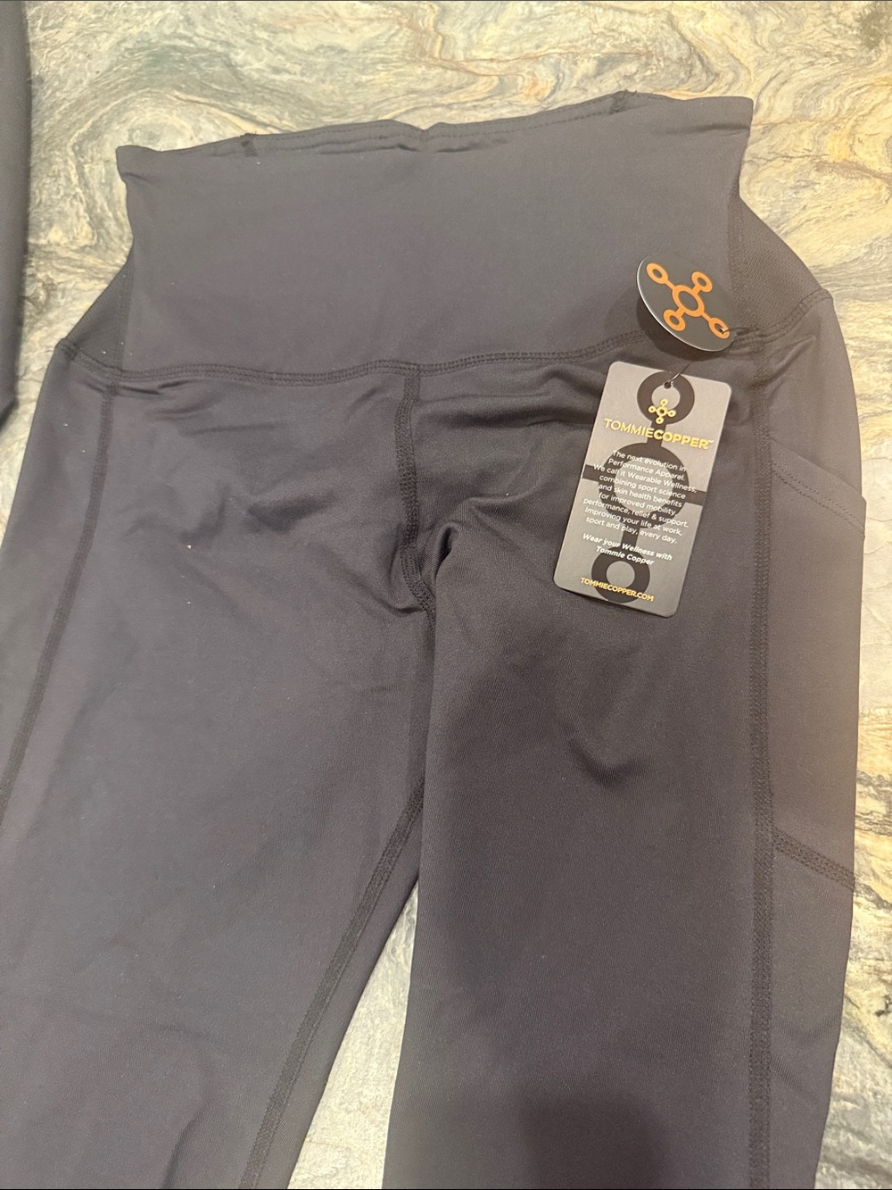 Tommie Copper Lower Back Support Compression 7/8 Leggings - Picture 3 of 5